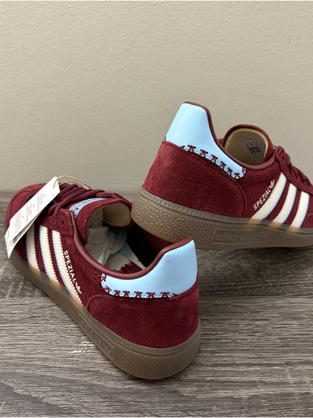 Men's Size 9.5 Adidas Spezial Burgundy White Light Blue Fashion Sneaker